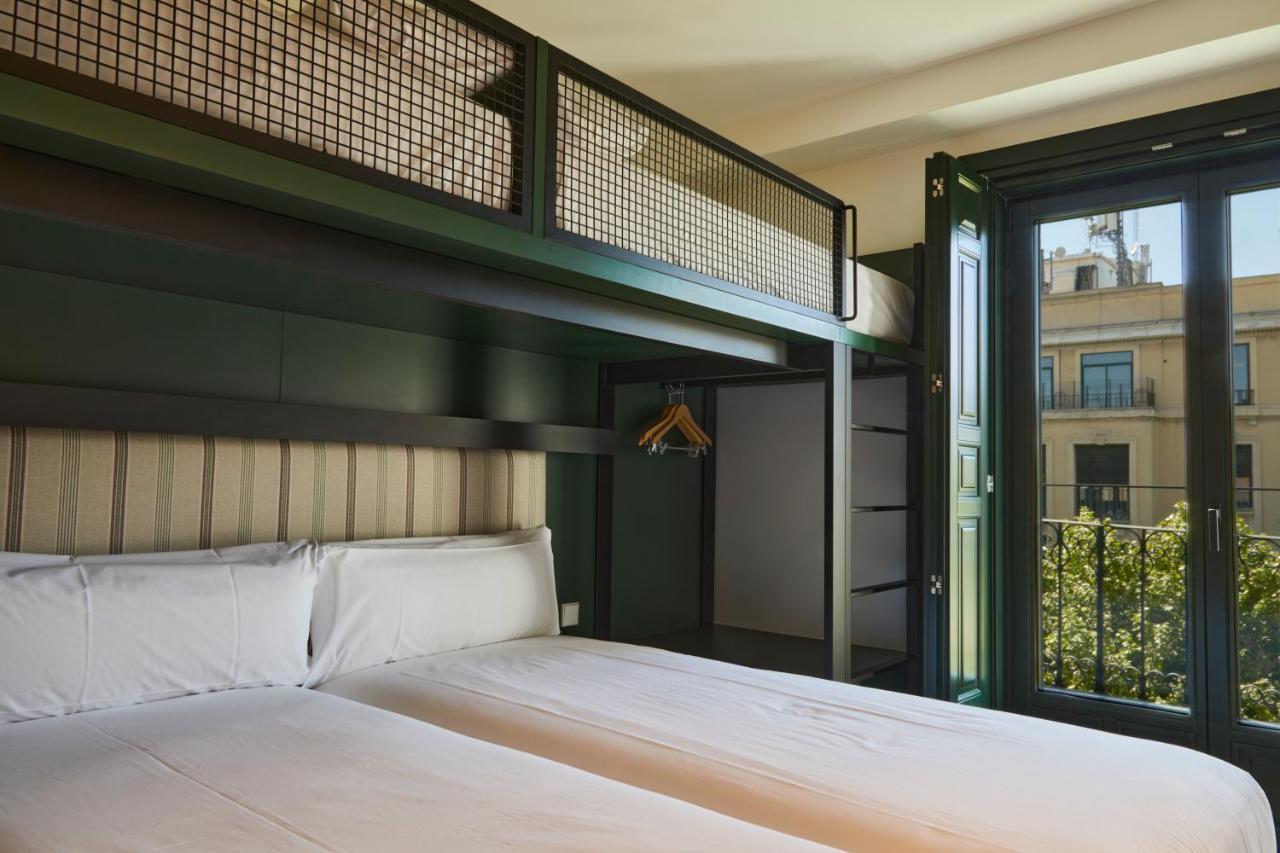 Latroupe Prado Hostel Мадрид Экстерьер фото
