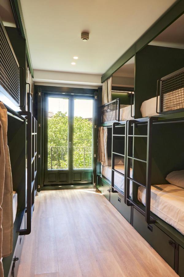 Latroupe Prado Hostel Мадрид Экстерьер фото