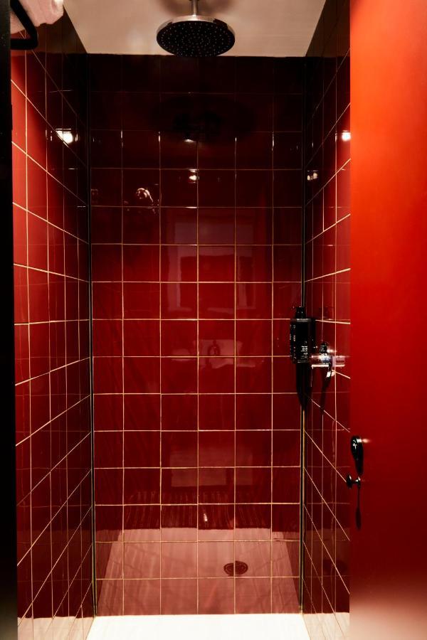 Latroupe Prado Hostel Мадрид Экстерьер фото